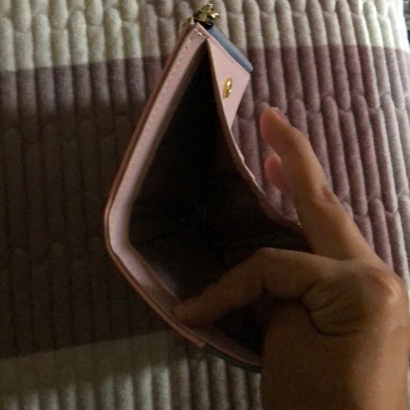 Wallet - Picture 3 of 4